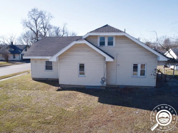 IN-GRE-TS0134-Hard To Find 5 Bedroom Fixer Upper in Jasonville, IN - New Roof, Good Windows and Siding