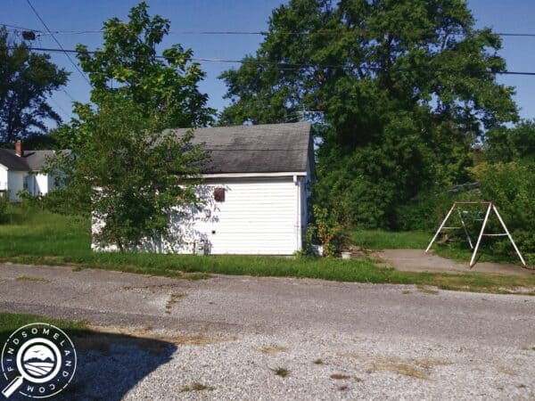 IN-PER-TS0137-Fixer w/ New roof and windows in Tell City, IN w/ Payments available!
