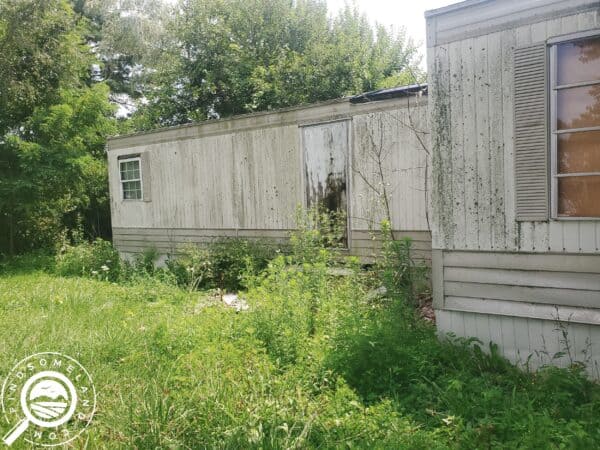 IN-GRA-TS0224-Transform Your Dreams with this 0.2 Acre Property with Fixer Upper Mobile Home!
