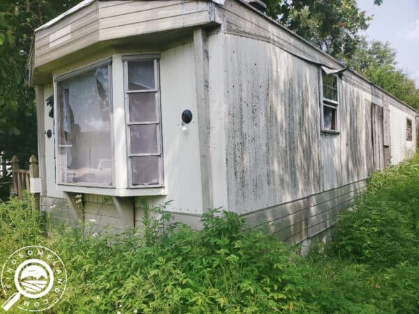 IN-GRA-TS0224-Transform Your Dreams with this 0.2 Acre Property with Fixer Upper Mobile Home!